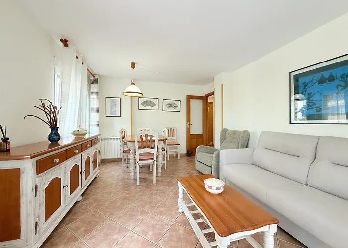 A 50m De La Playa Апартаменти *