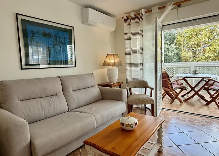 A 50m De La Playa Apartment *