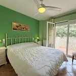 A 50m De La Playa דירה